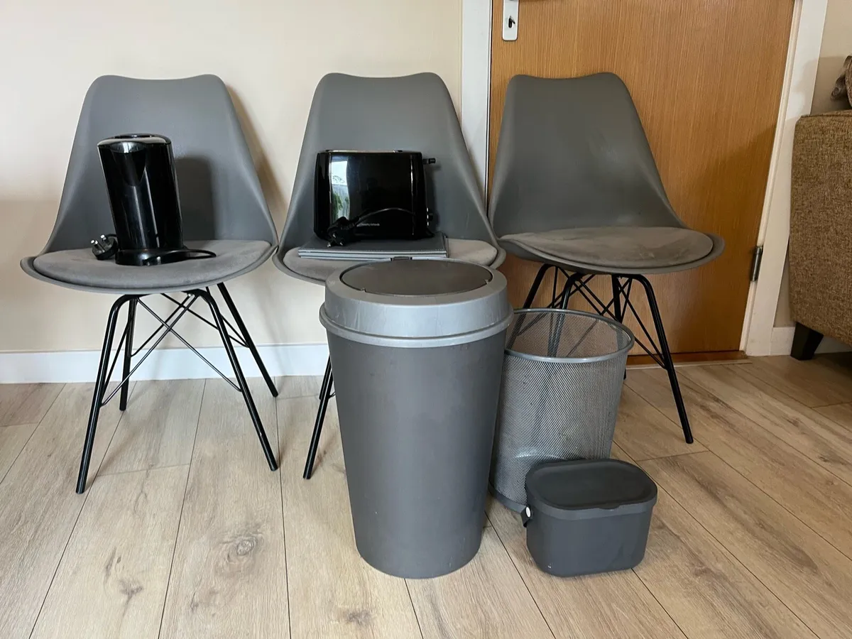 Chair& kitchen supplies - Image 2