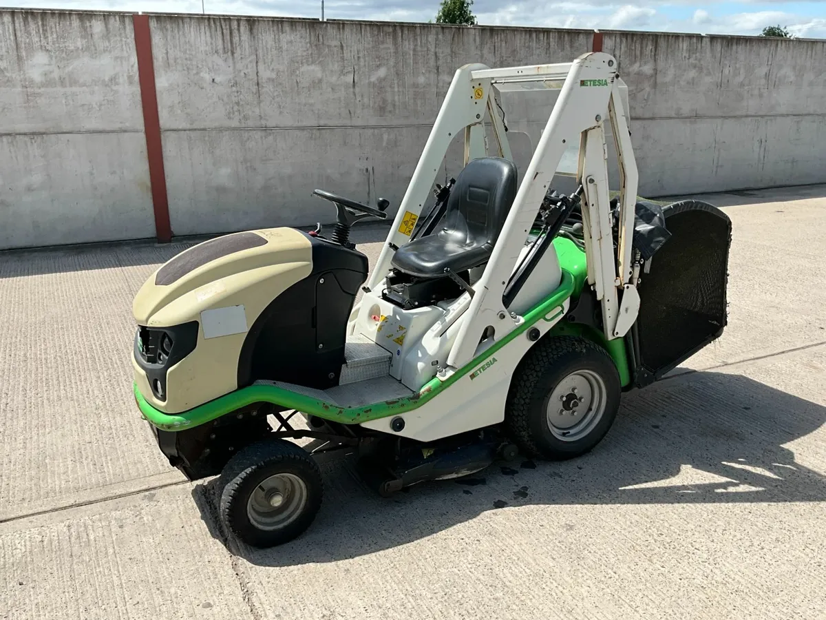 ETESIA RIDE ON DIESEL LAWNMOWER - Image 1