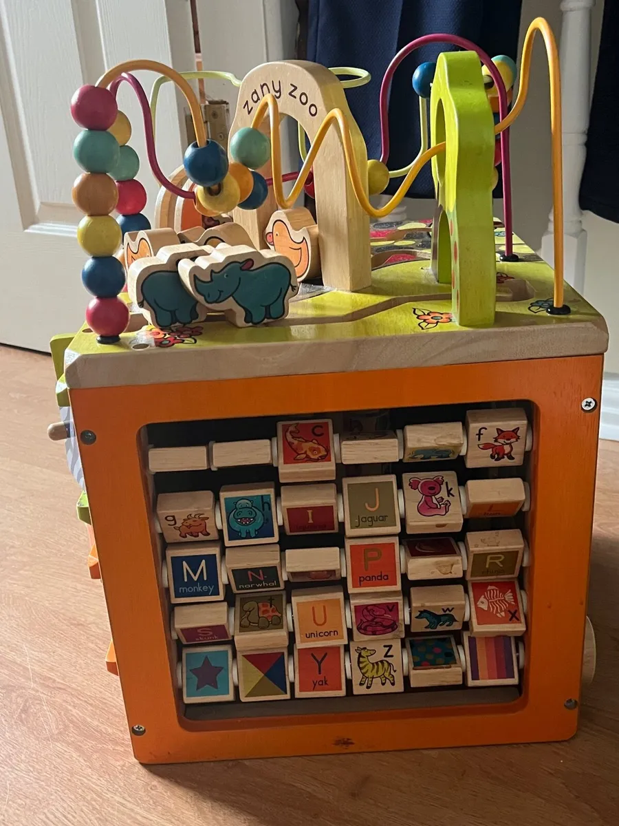 Toddler toy - cube assortment - Image 1