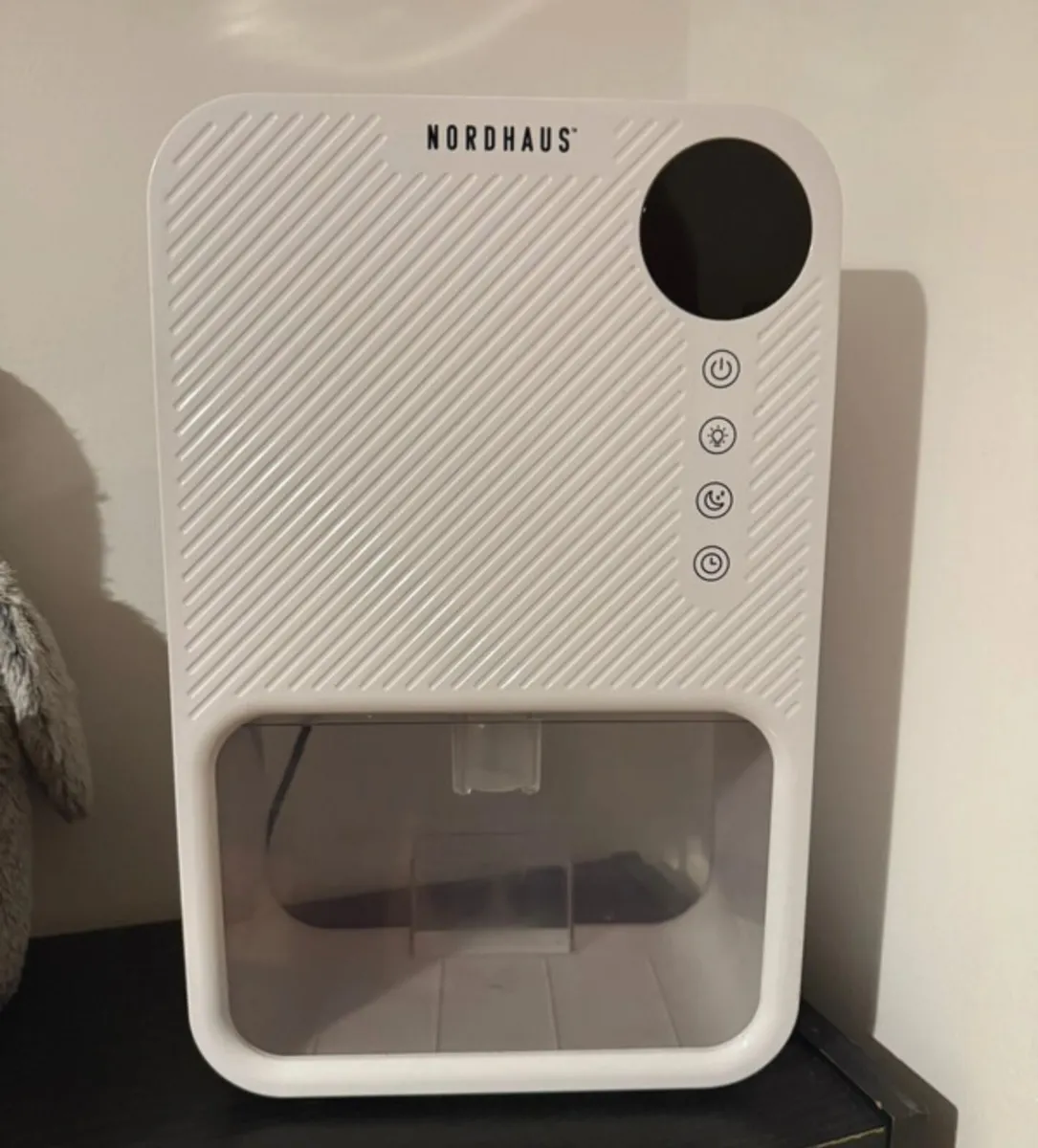 DESHUMIDIFIER