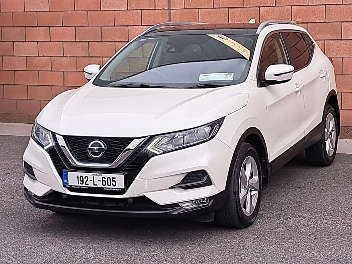 Nissan QASHQAI SV Model With Moonroof 1.3 Petrol - Image 2