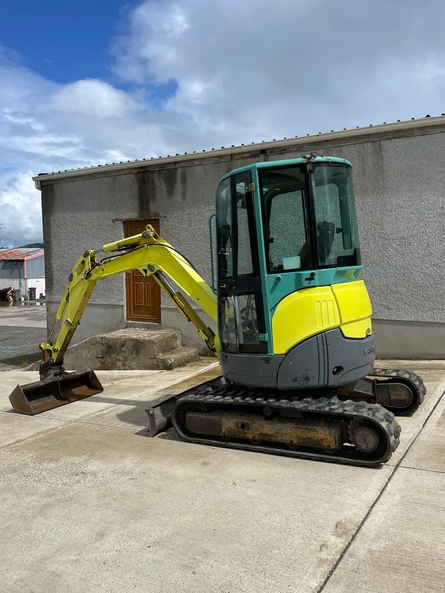 Yanmar 2.7 ton mini digger - Image 1