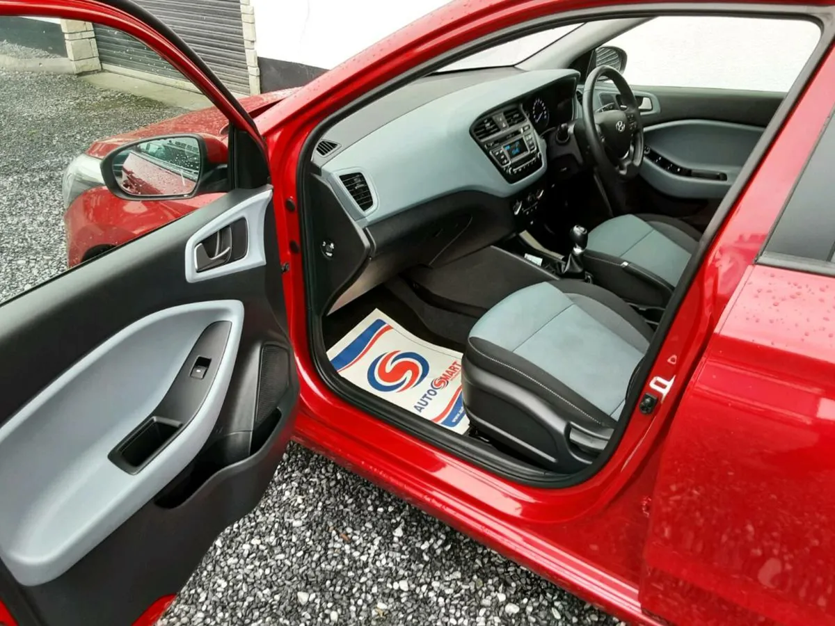Hyundai i20   1.2 petrol - Image 4