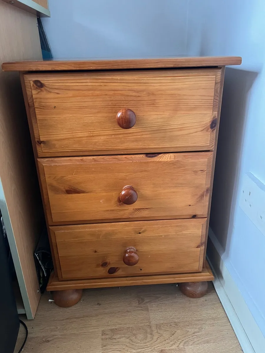 2 bedside lockers - Image 2