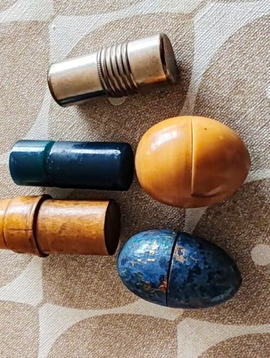 Rare collection of vintage French Religious relics - Image 2