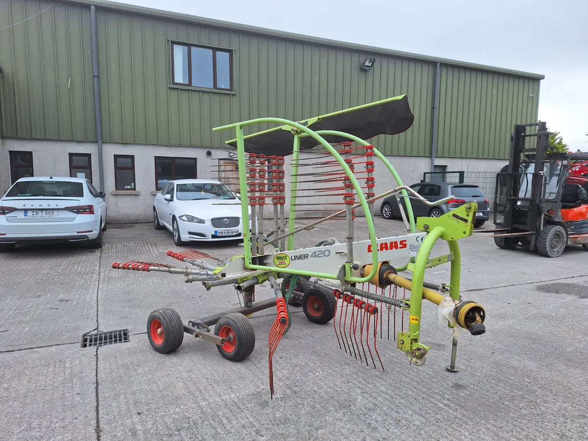 Claas Liner 420 Single Rotor Rake - Image 3