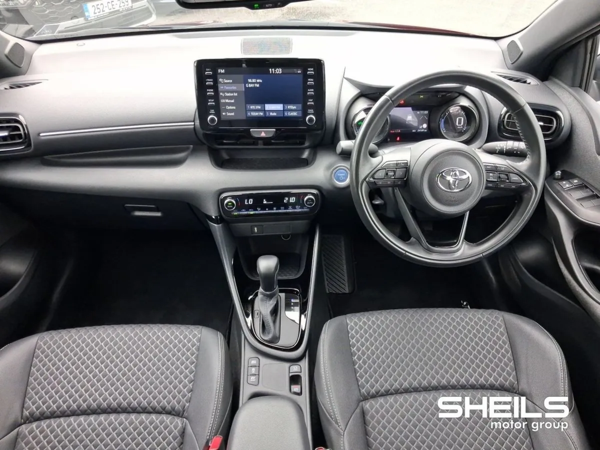 Toyota Yaris 1.5 Hybrid 5Dr Style - Image 3