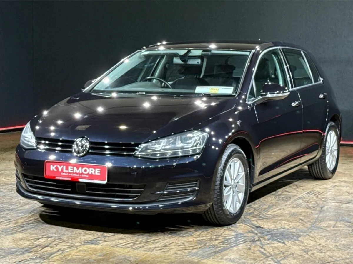 Volkswagen Golf 1.2 AUTOMATIC - 40TH EDITION - Image 3