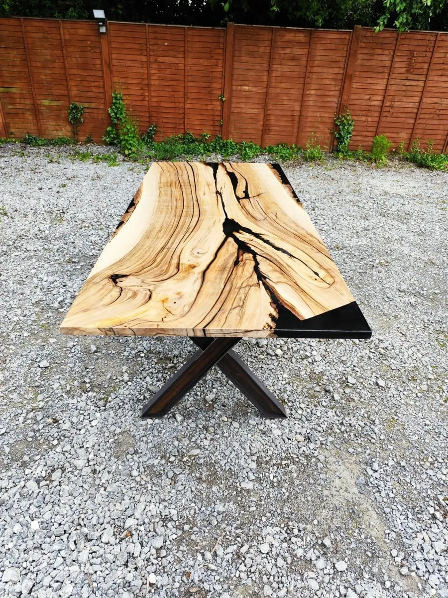 Resin Table - Image 1