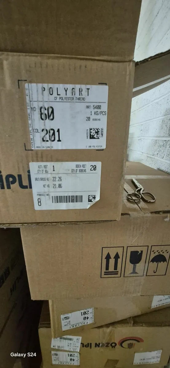 560 1Kg Polyester Thread on Spools. - Image 4