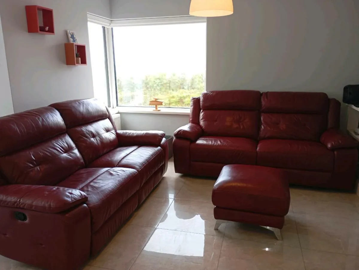 Two two seater leather suite - Image 1