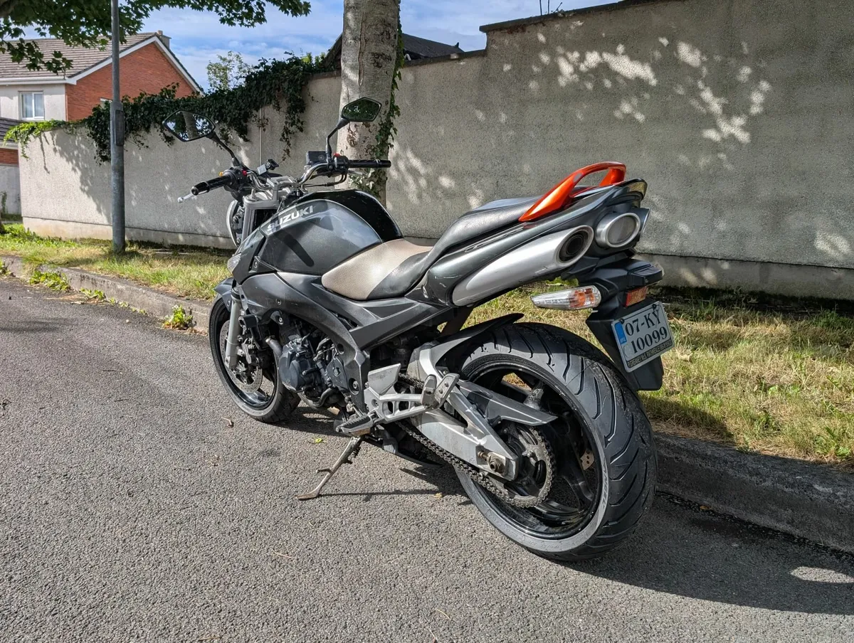 Suzuki 600 GSR - Image 4