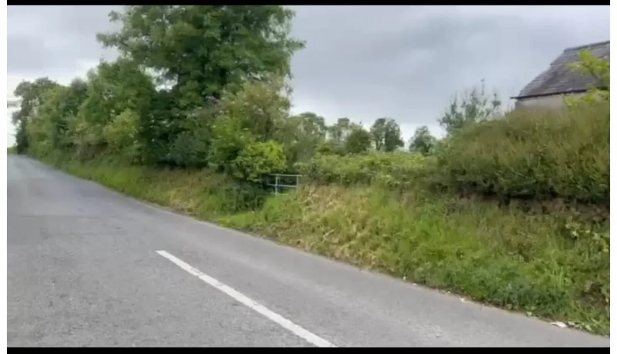 Land - Image 4