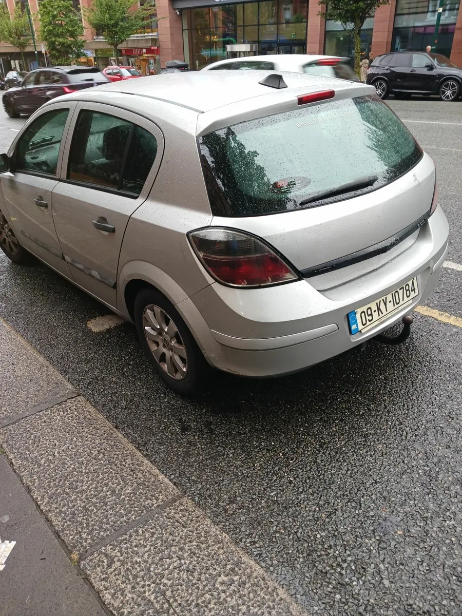 Vauxhall Astra 2009 - Image 3