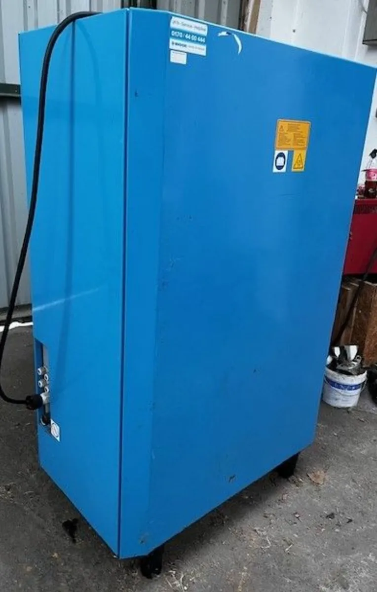Boge Oil Free Piston Compressor 27cfm - Image 2