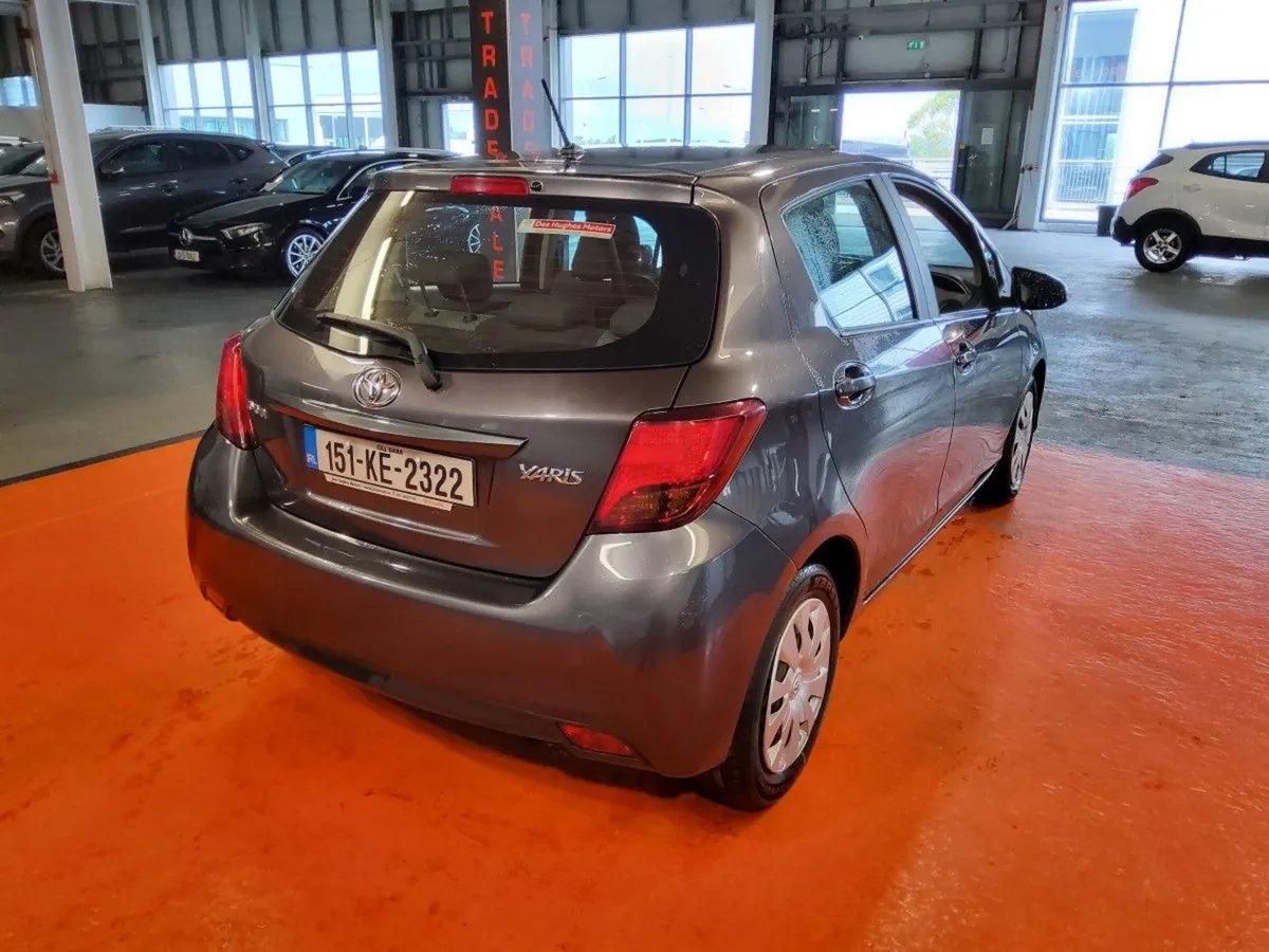 Toyota Yaris 1.0 Vvt-i 3Dr Luna - Image 3