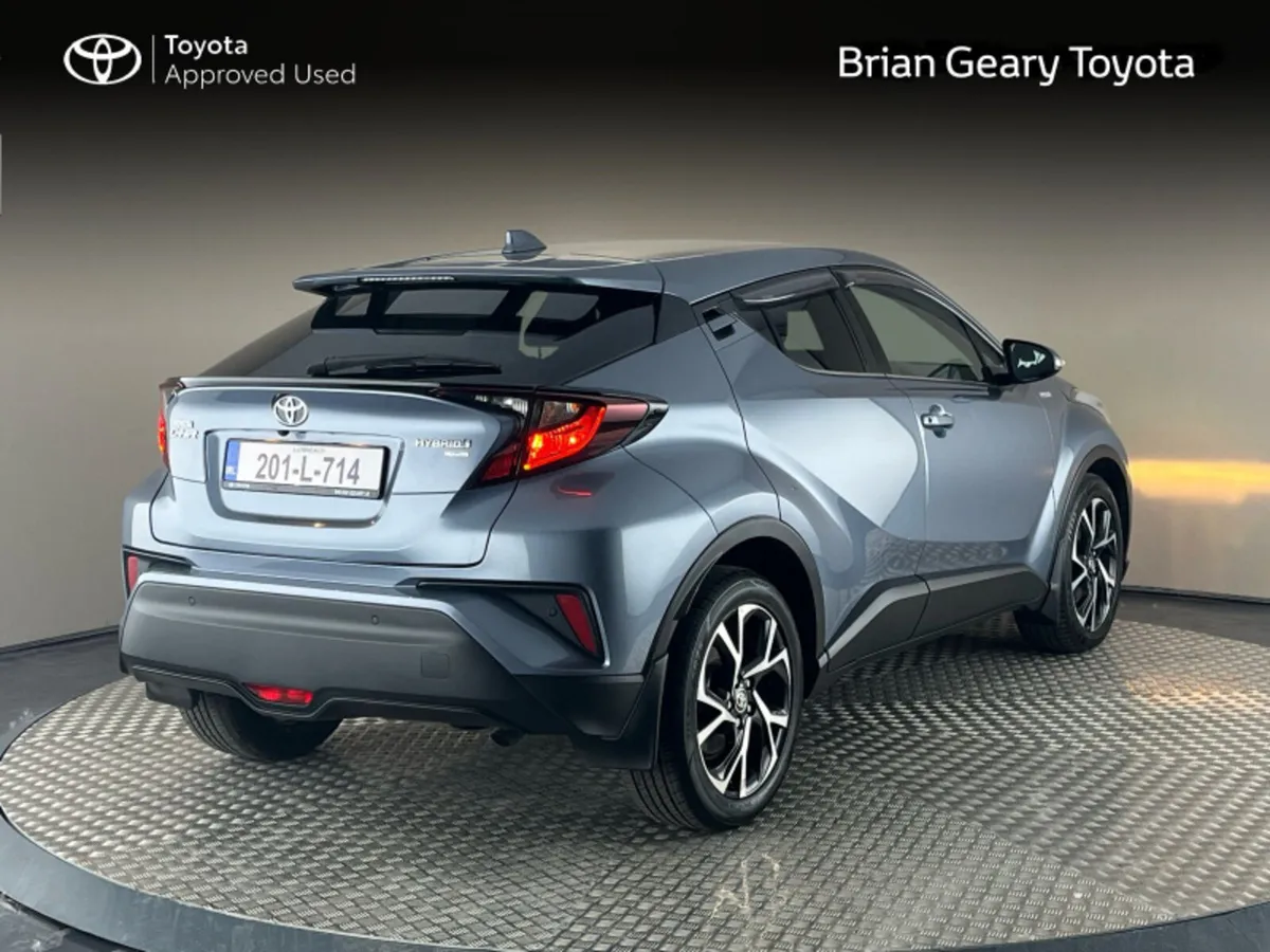 Toyota C-HR HYBRID SPORT - Image 2