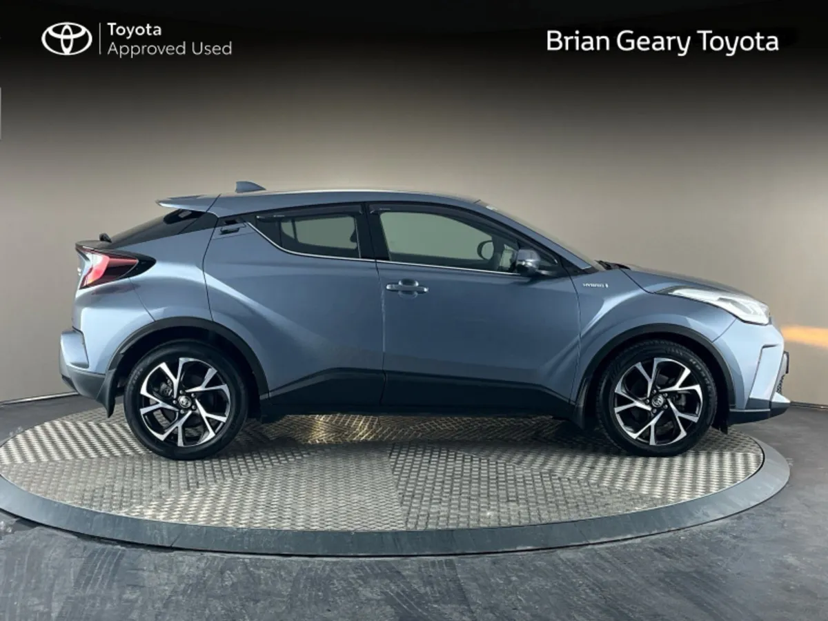 Toyota C-HR HYBRID SPORT - Image 3