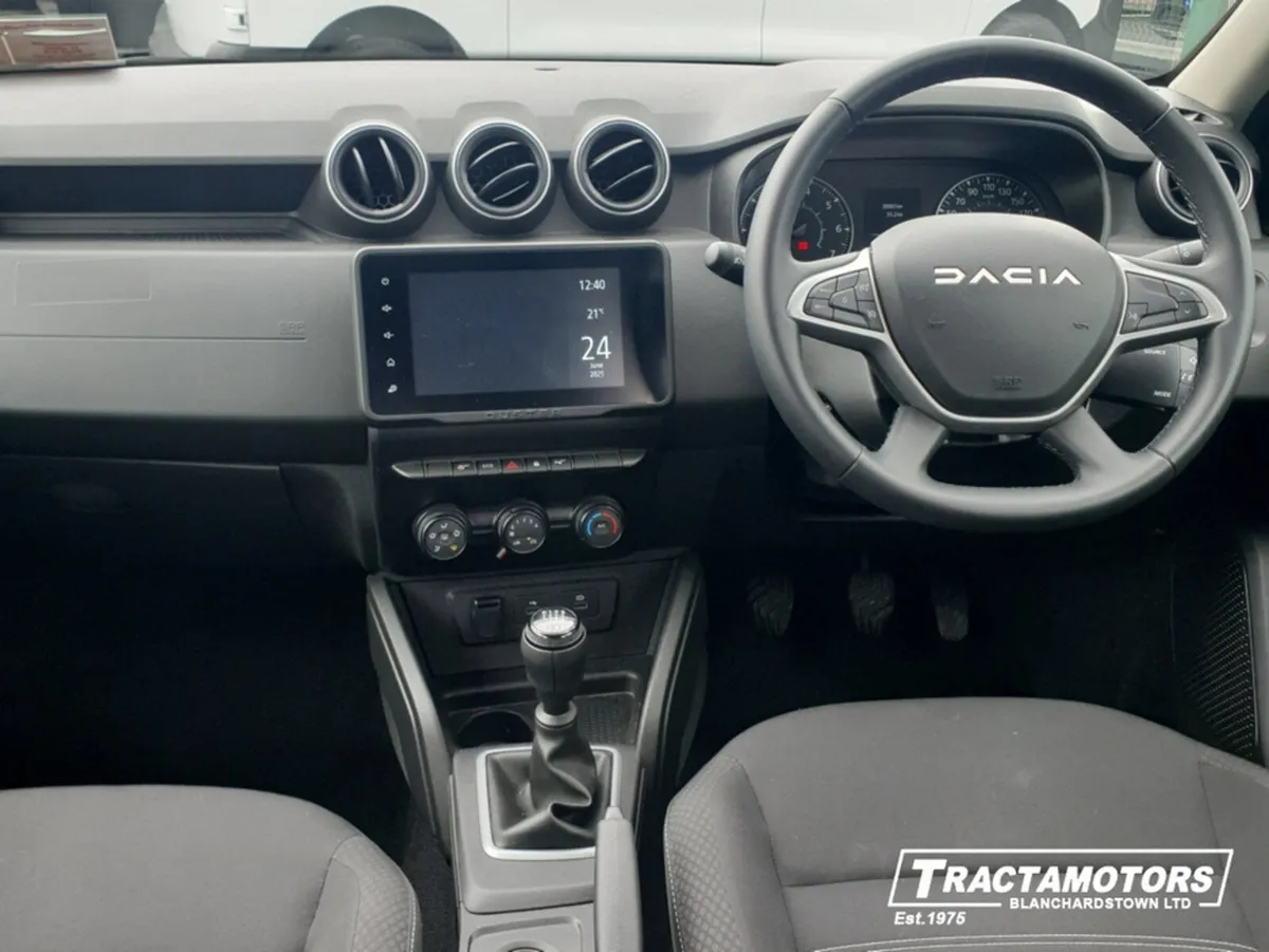 Dacia Duster EXPRESSION BLUE DCI 115 4X2 NB - Image 2
