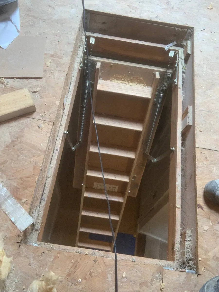 Attic stairs - Image 2