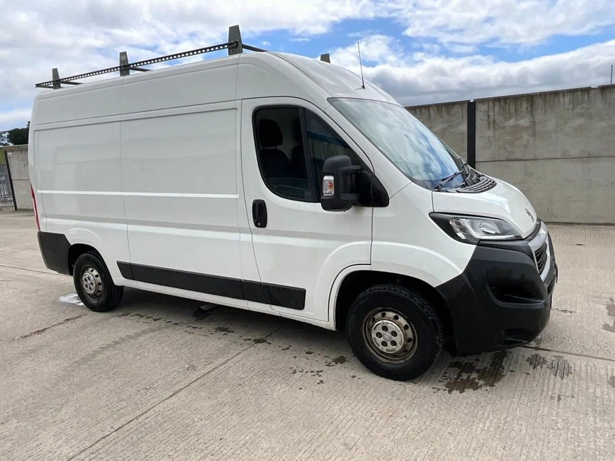 PEUGEOT BOXER 335 PROFESSIONAL L2 H2 2.2 BLUE HDI - Image 1