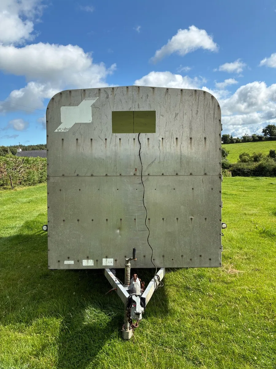 12x6ft Ifor Williams Cattle Trailer - Image 3