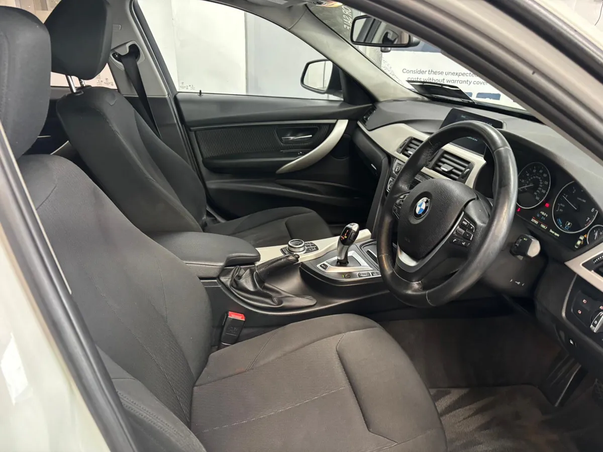 BMW 3-Series 2017. 330e  SE. AUTOMATIC - Image 3