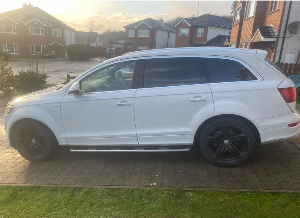 Audi q7 Quattro Sline black edition - Image 3