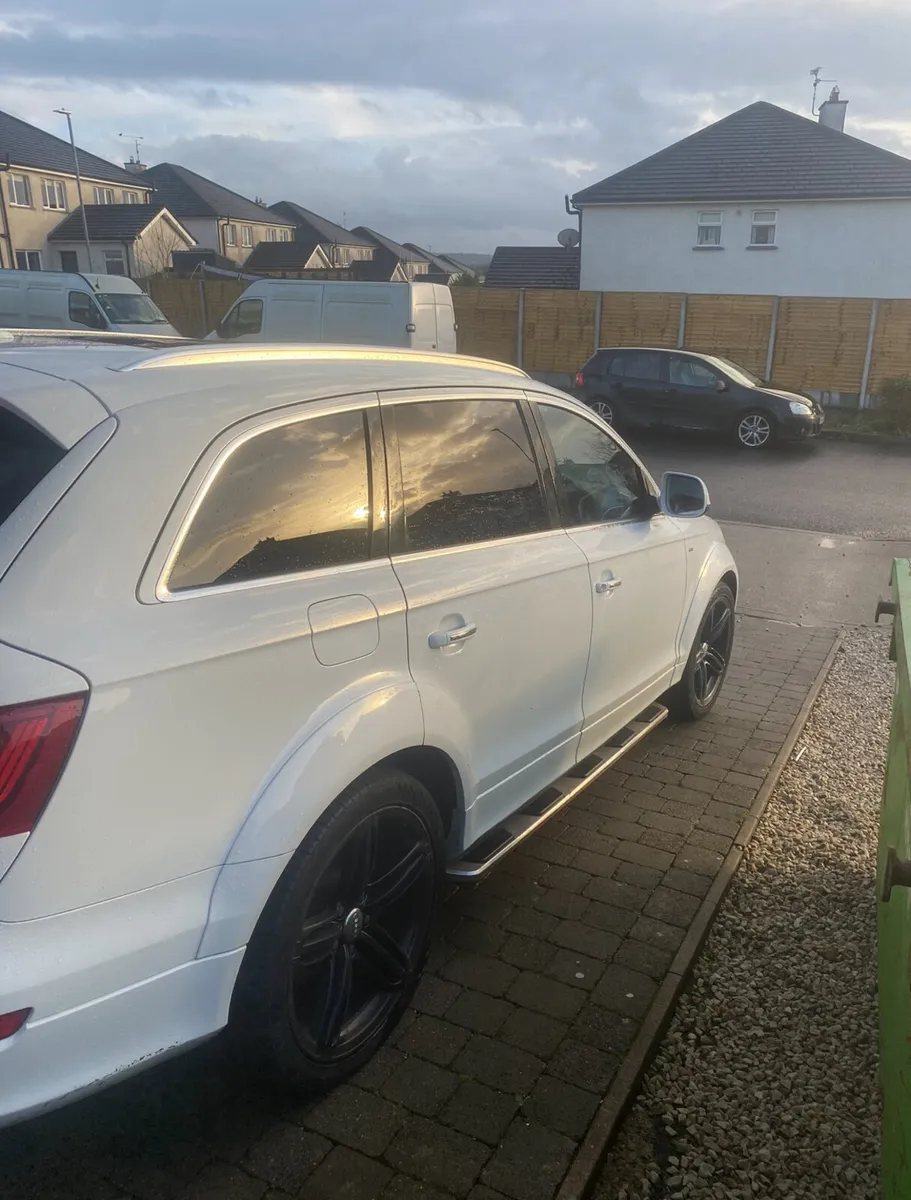 Audi q7 Quattro Sline black edition - Image 4