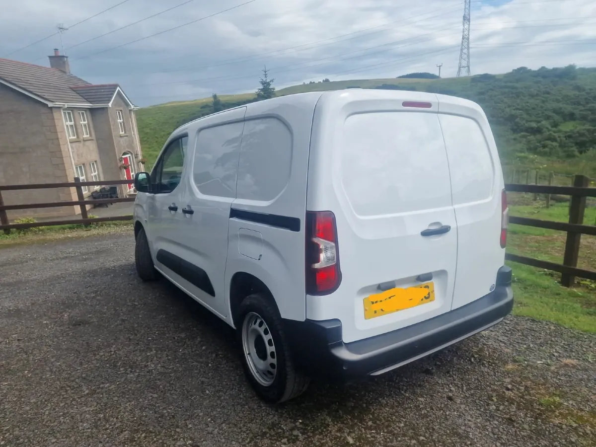 Citroen Berlingo 2023 - Image 1