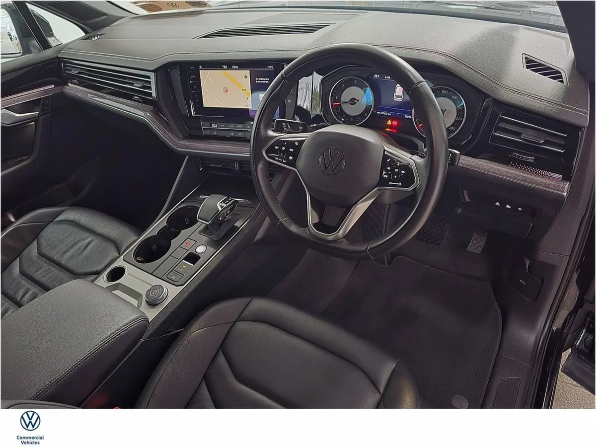 Volkswagen Touareg Touareg Comm 3.0 TDI 4M 231BHP - Image 2