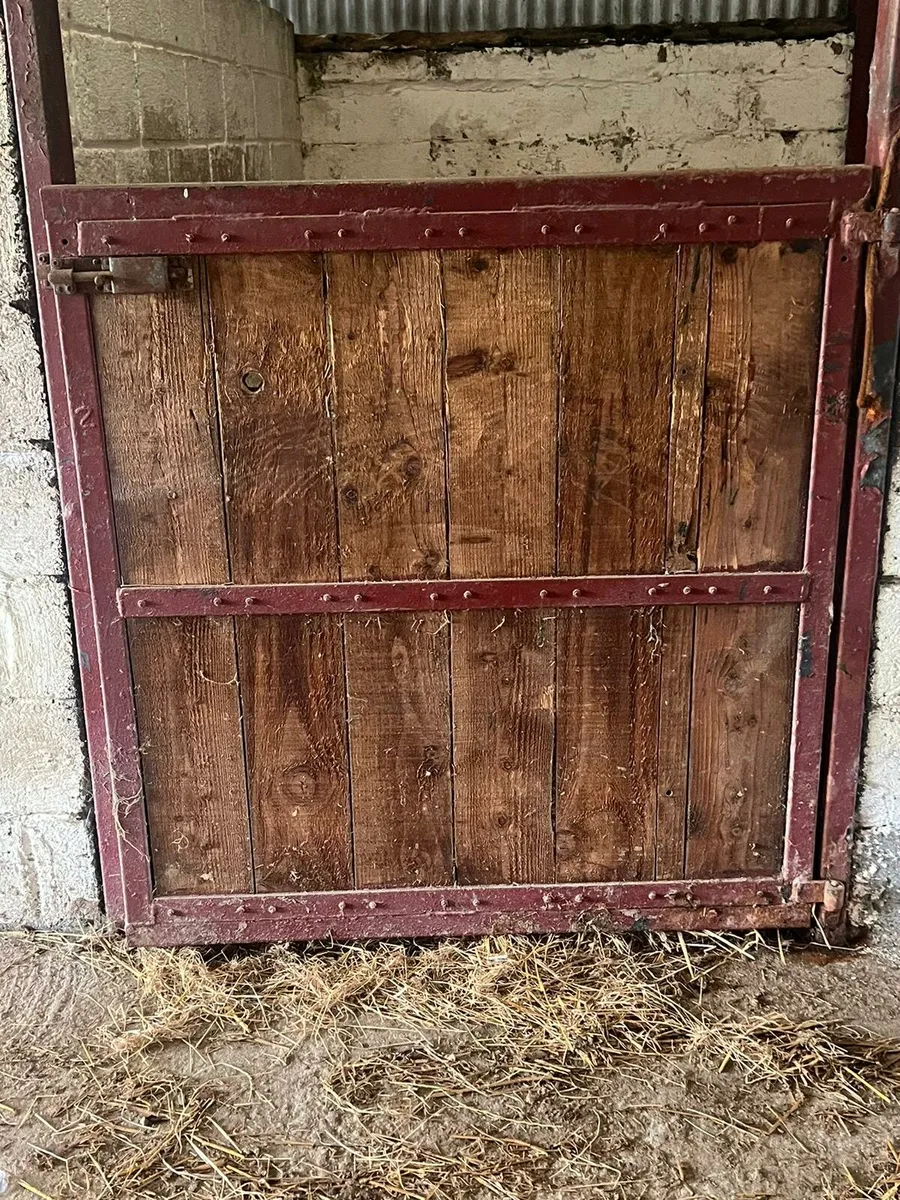 Stable doors - Image 2