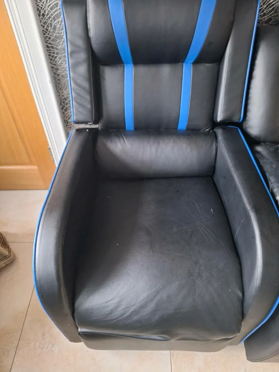 Gaming chair - Image 1