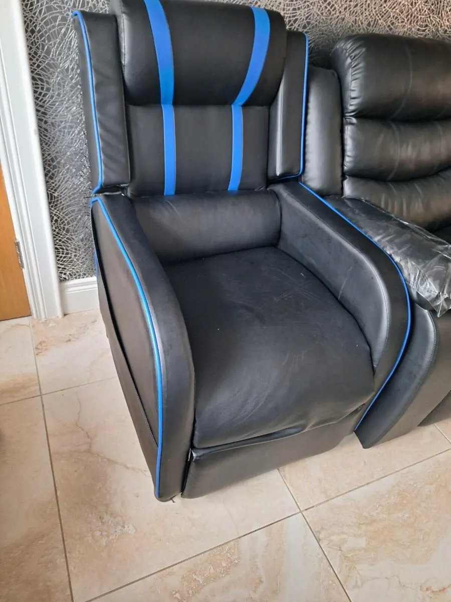 Gaming chair - Image 2