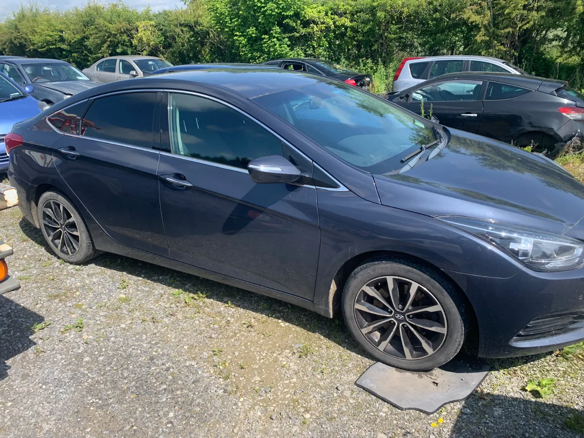 2017 HYUNDAI i40 DIESEL AUTOMATIC - Image 1