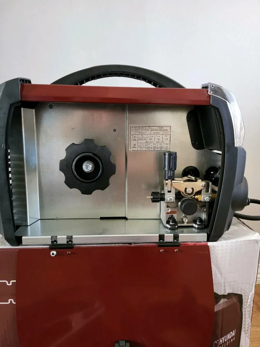 HYUNDAI HG-200 MIG/MAG/ TIG/MMA 3in1 - Image 3