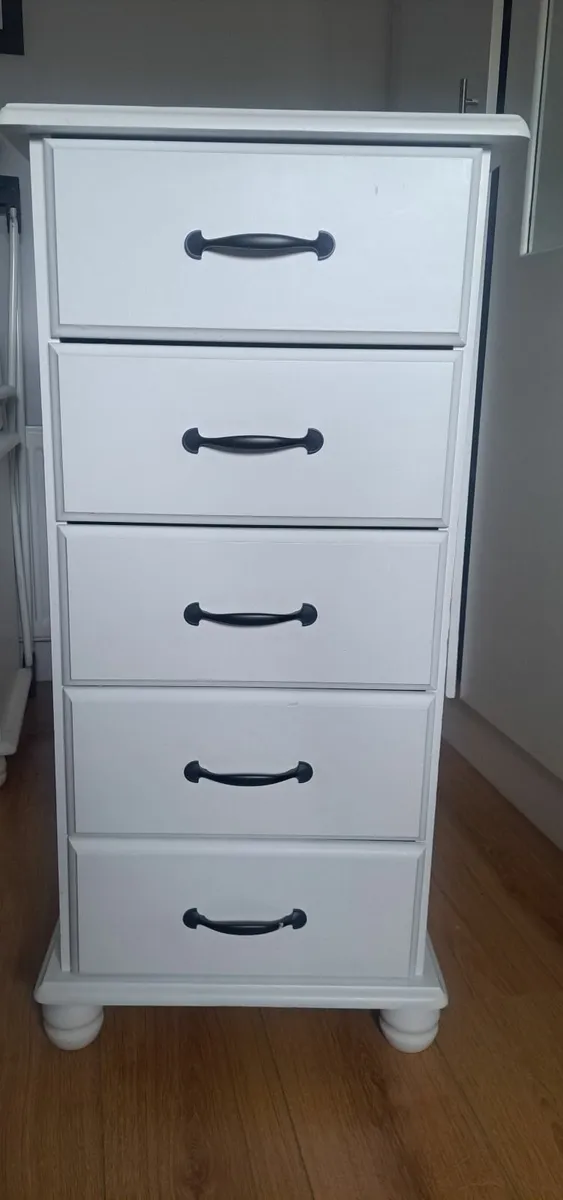 Drawer units and mirror - Image 3