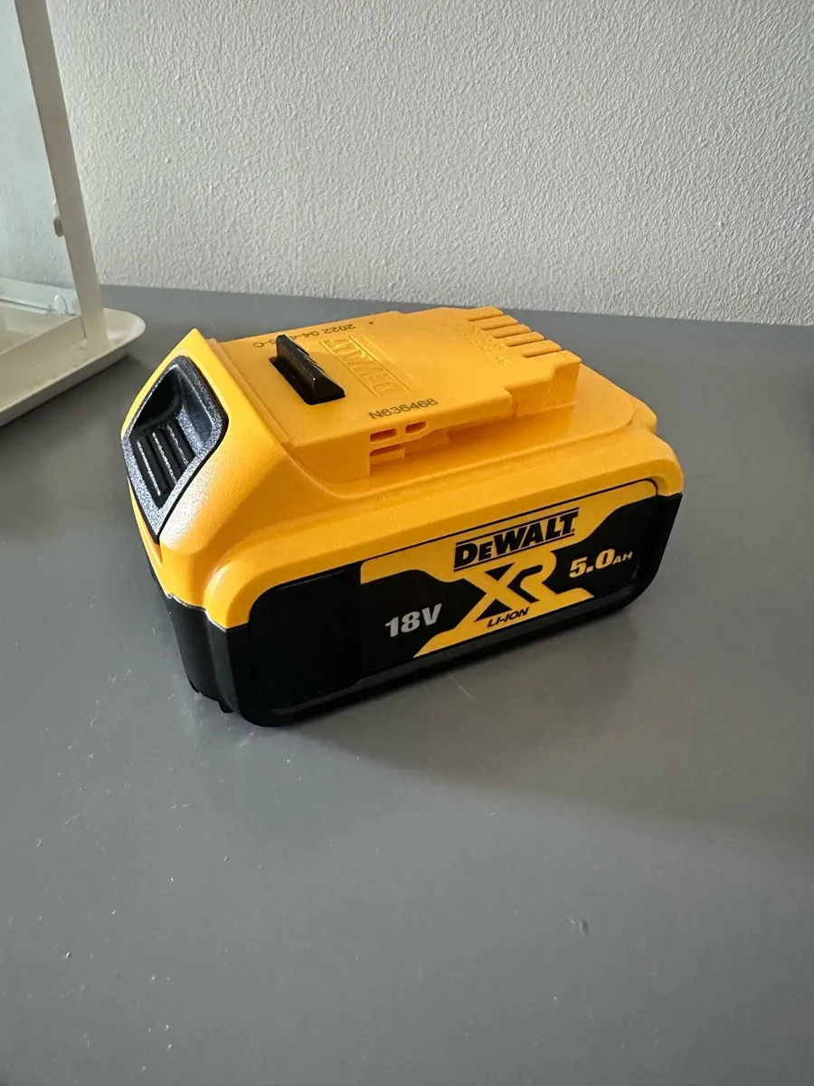 Dewalt 5Ah battery