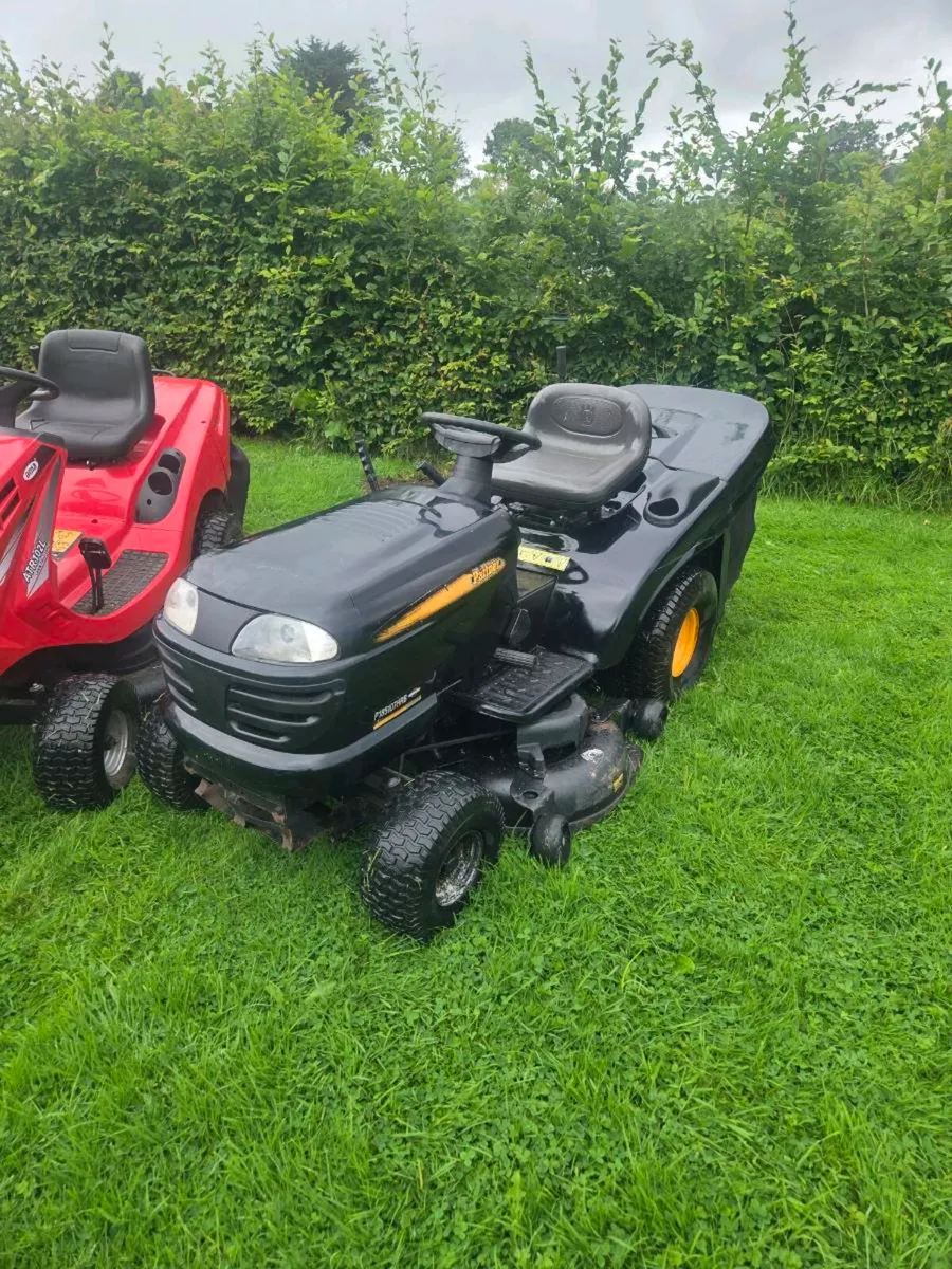 Ride on mower - Image 1