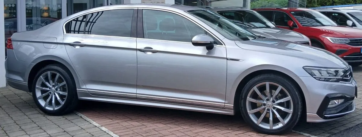 Volkswagen Passat R-line 2.0 TDI 150HP  rear View - Image 2