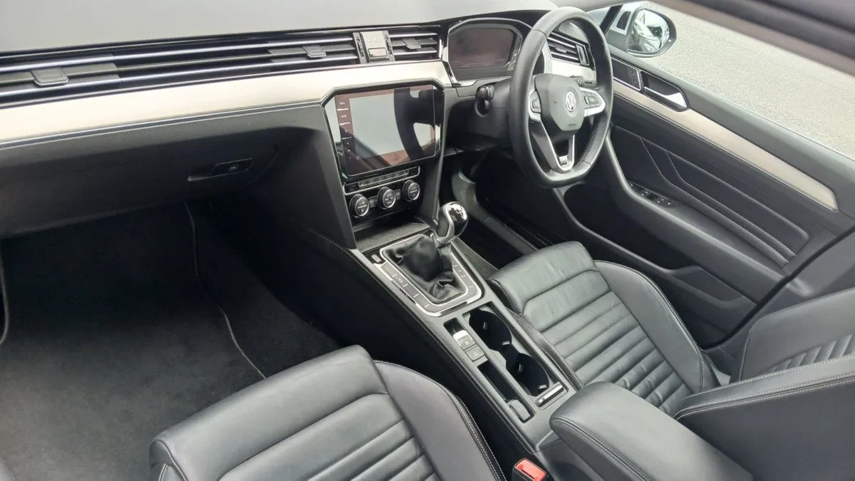 Volkswagen Passat R-line 2.0 TDI 150HP  rear View - Image 3