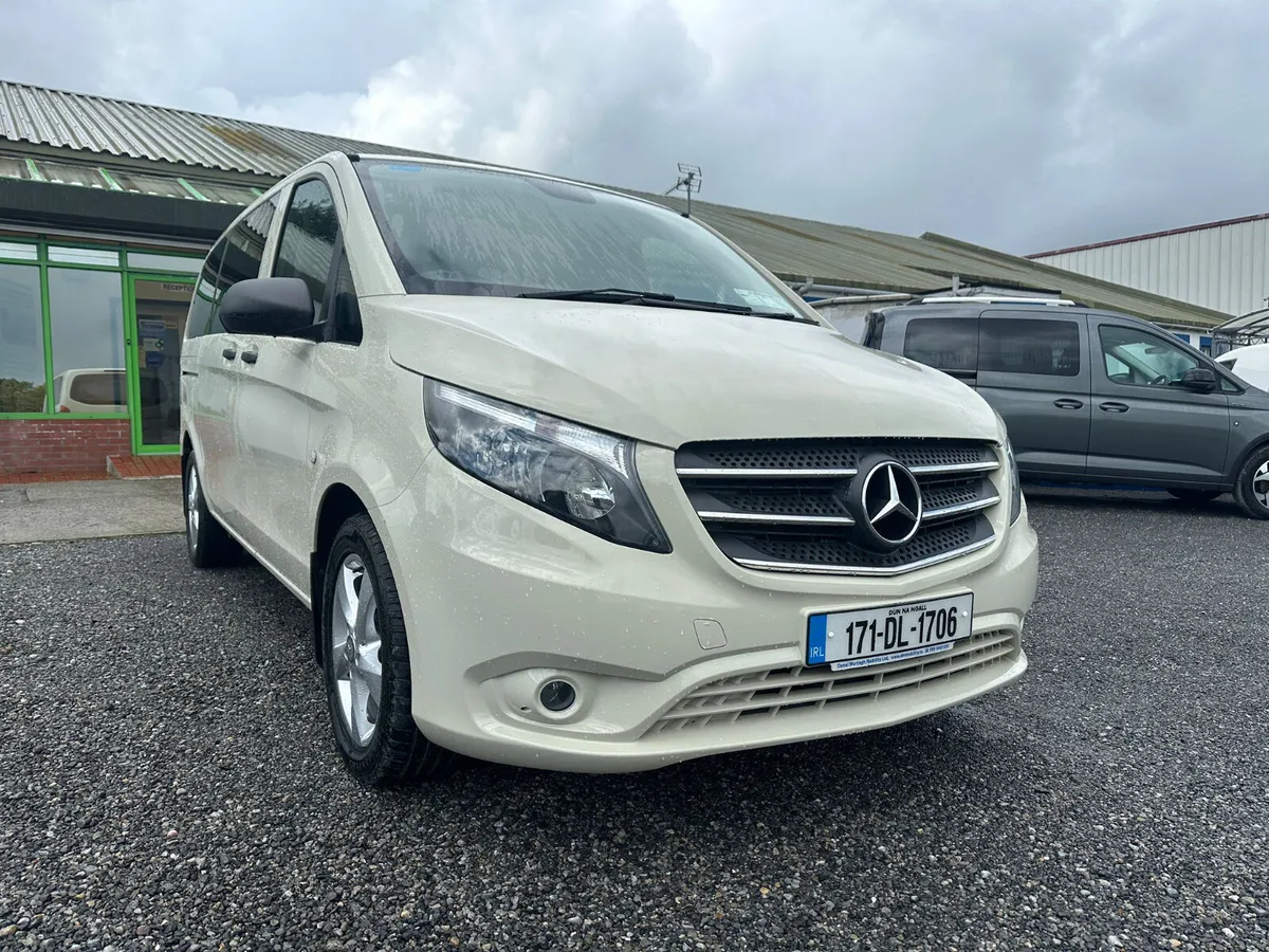 171 Mercedes Vito Tourer Select 8 Seater - Image 1
