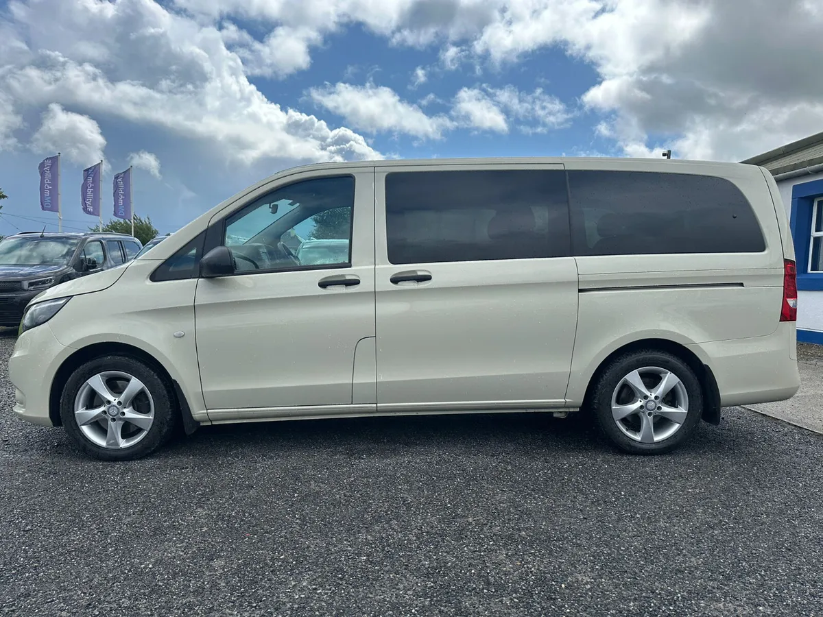 171 Mercedes Vito Tourer Select 8 Seater - Image 4