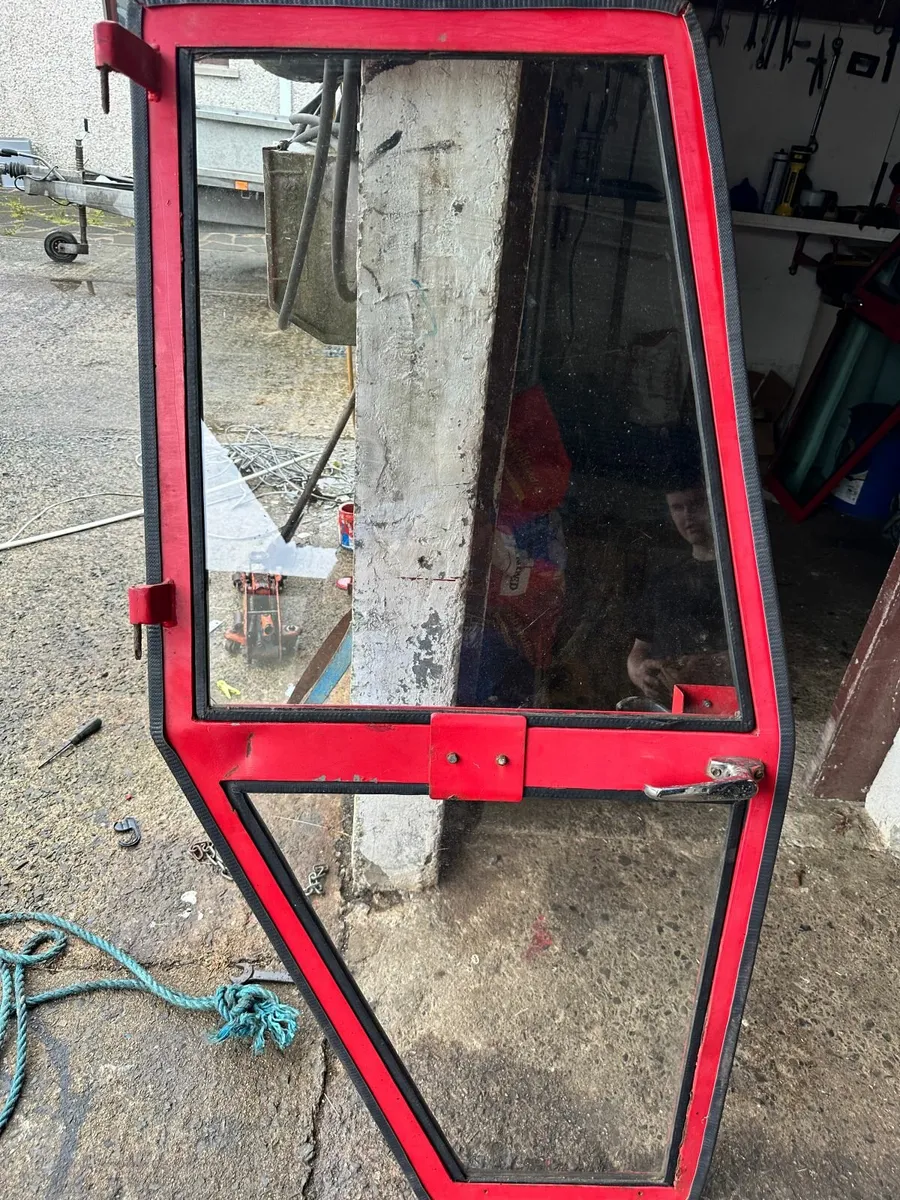 Massey Ferguson Sankey cab doors - Image 2