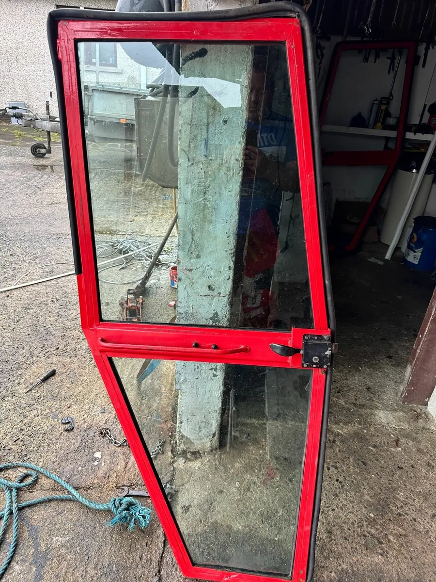 Massey Ferguson Sankey cab doors - Image 4