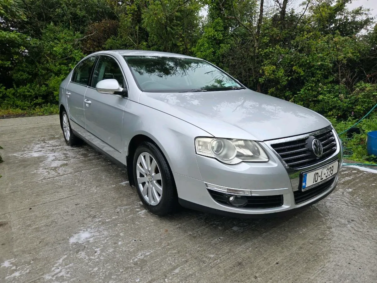 2010 VW Passat - Image 1