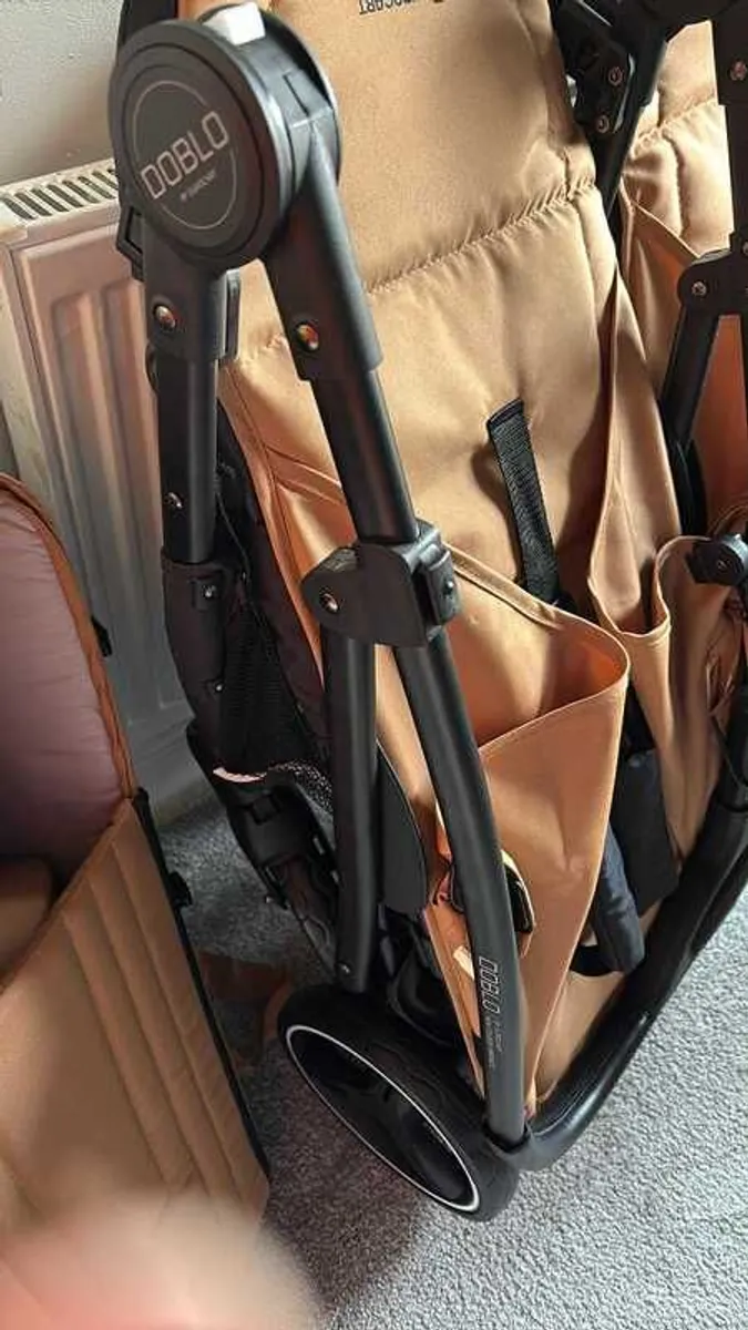 Stroller - Image 1