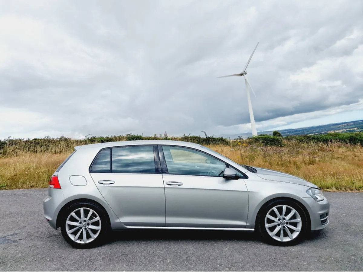 Volkswagen Golf HIGHLINE 1.6 TDI MANUAL 6SPEED FWD - Image 3