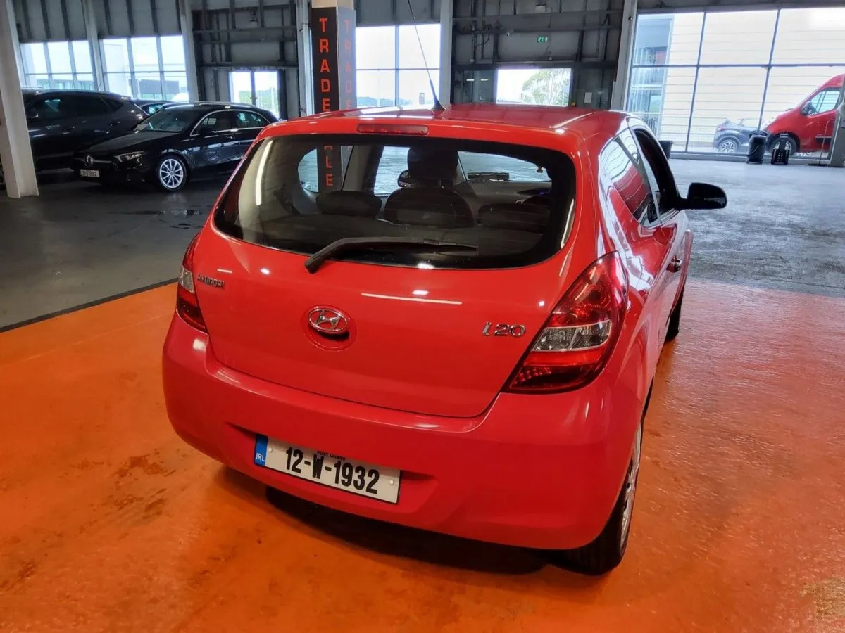 Hyundai i20 1.2 Classic 3 Door - Image 2