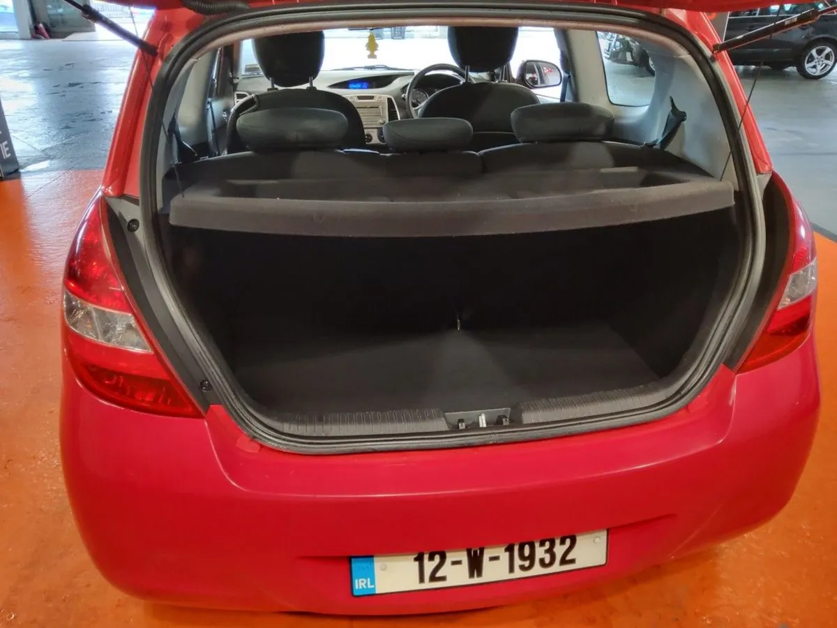 Hyundai i20 1.2 Classic 3 Door - Image 3